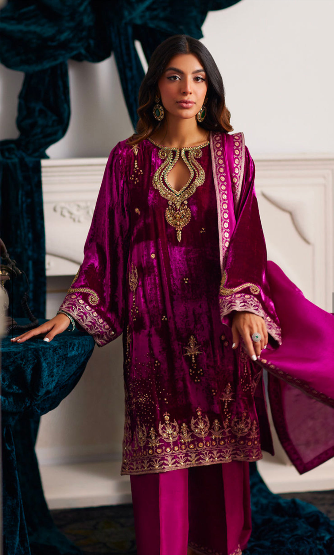 EMILI VELVET SHIRT AND DUPATTA
