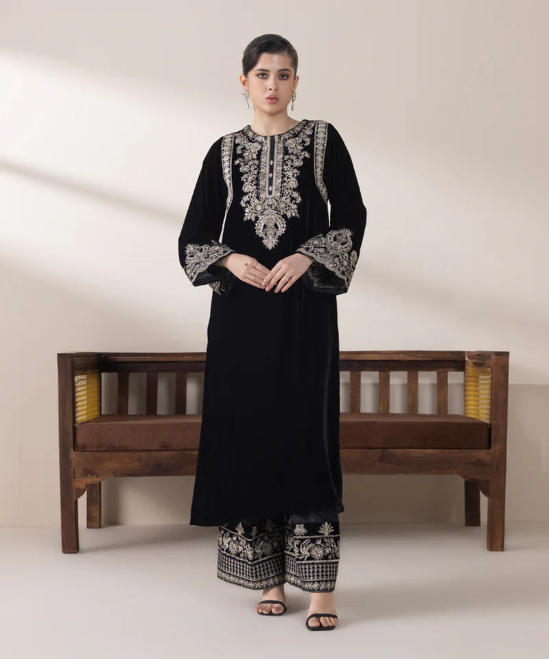 2 PIECE - EMBROIDERED VELVET SUIT
