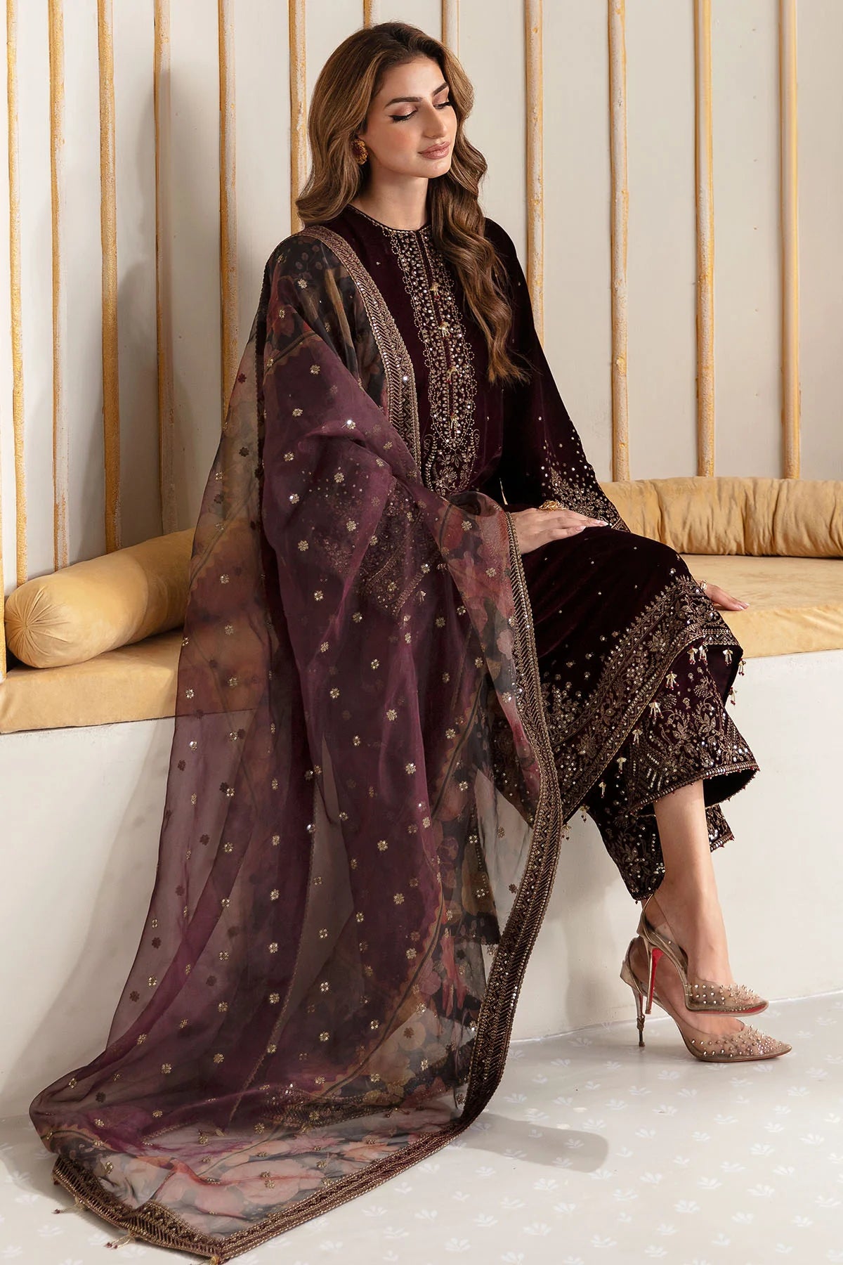 VELVET
EMBROIDERED VELVET FORMAL VF-2012
3 PIECES