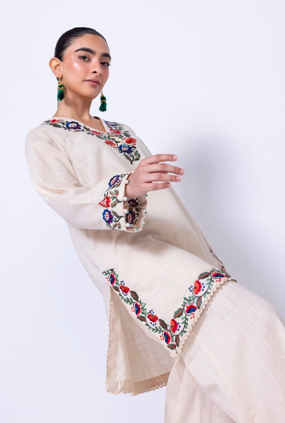 Embroidered | Crosshatch
Kurta