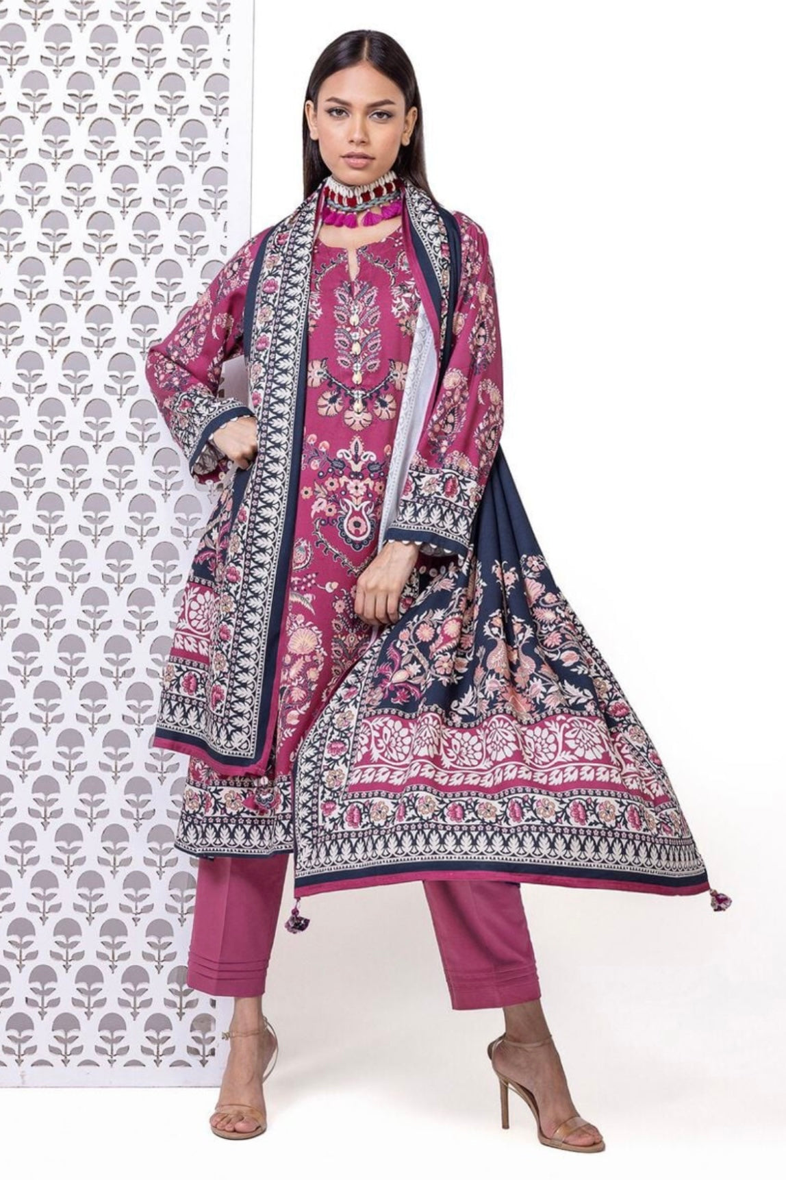 Printed | Marina Twill
Tailored 3 Piece