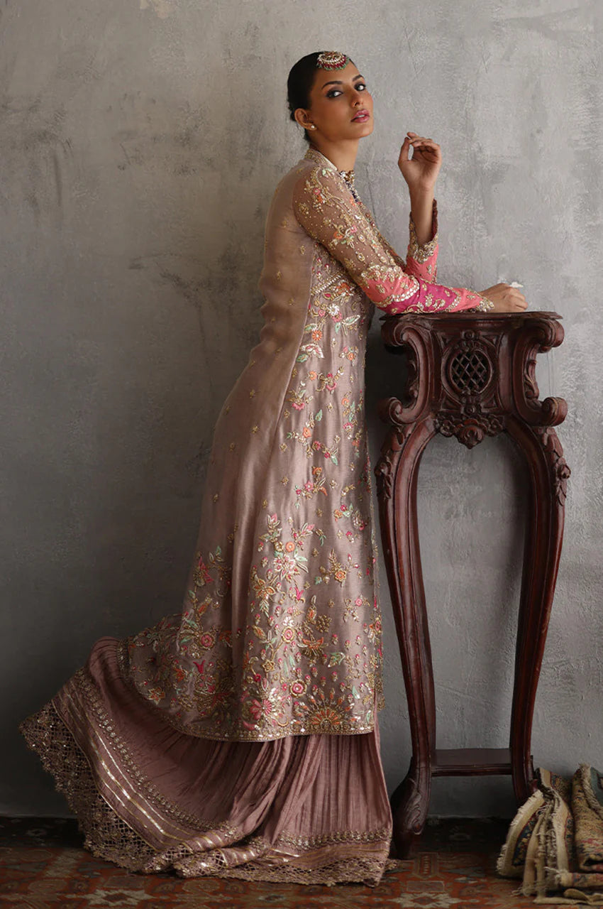 Zeenat Formals - Soha