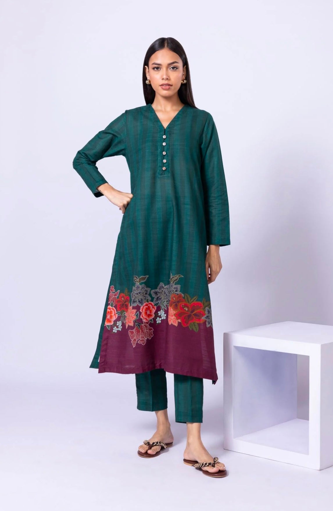 Dyed | Khaddar
Pants