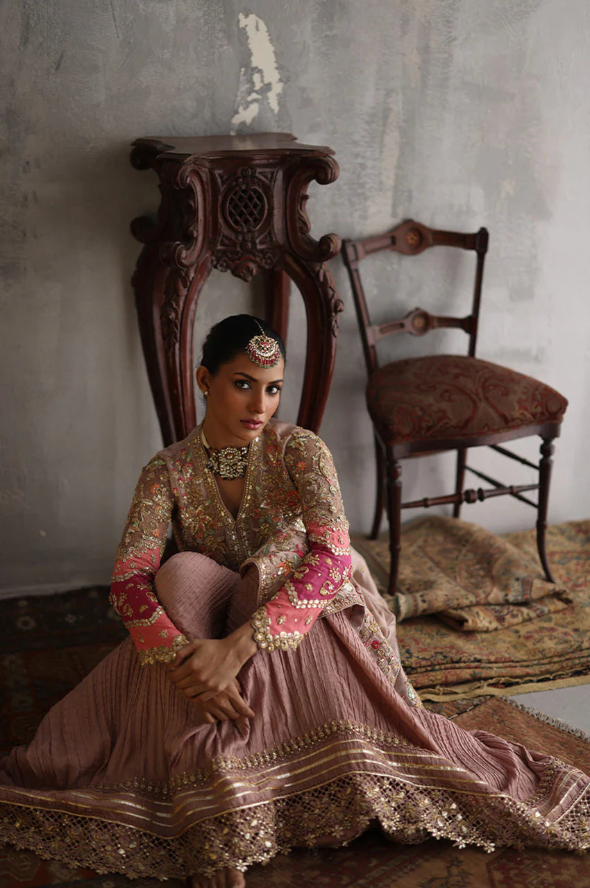 Zeenat Formals - Soha