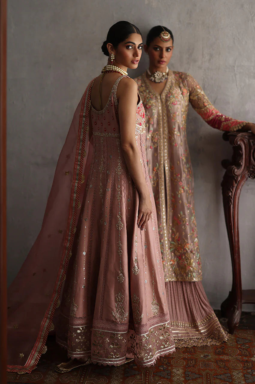 Zeenat Formals - Soha