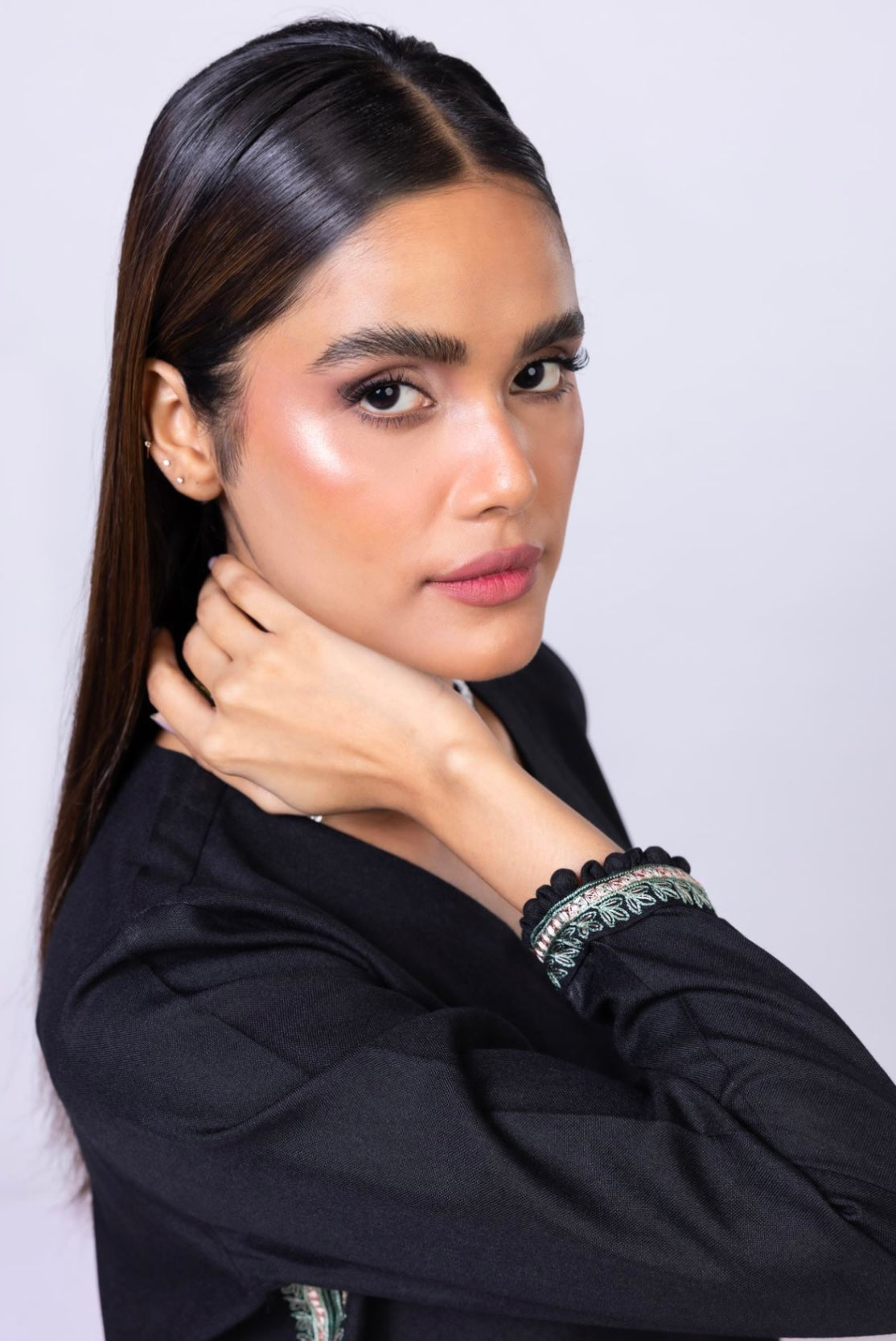 Embroidered | Poshak
Kurta