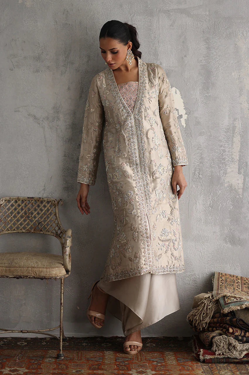Zeenat Formals  - Sangtara