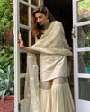 Mahira Khan Outfit