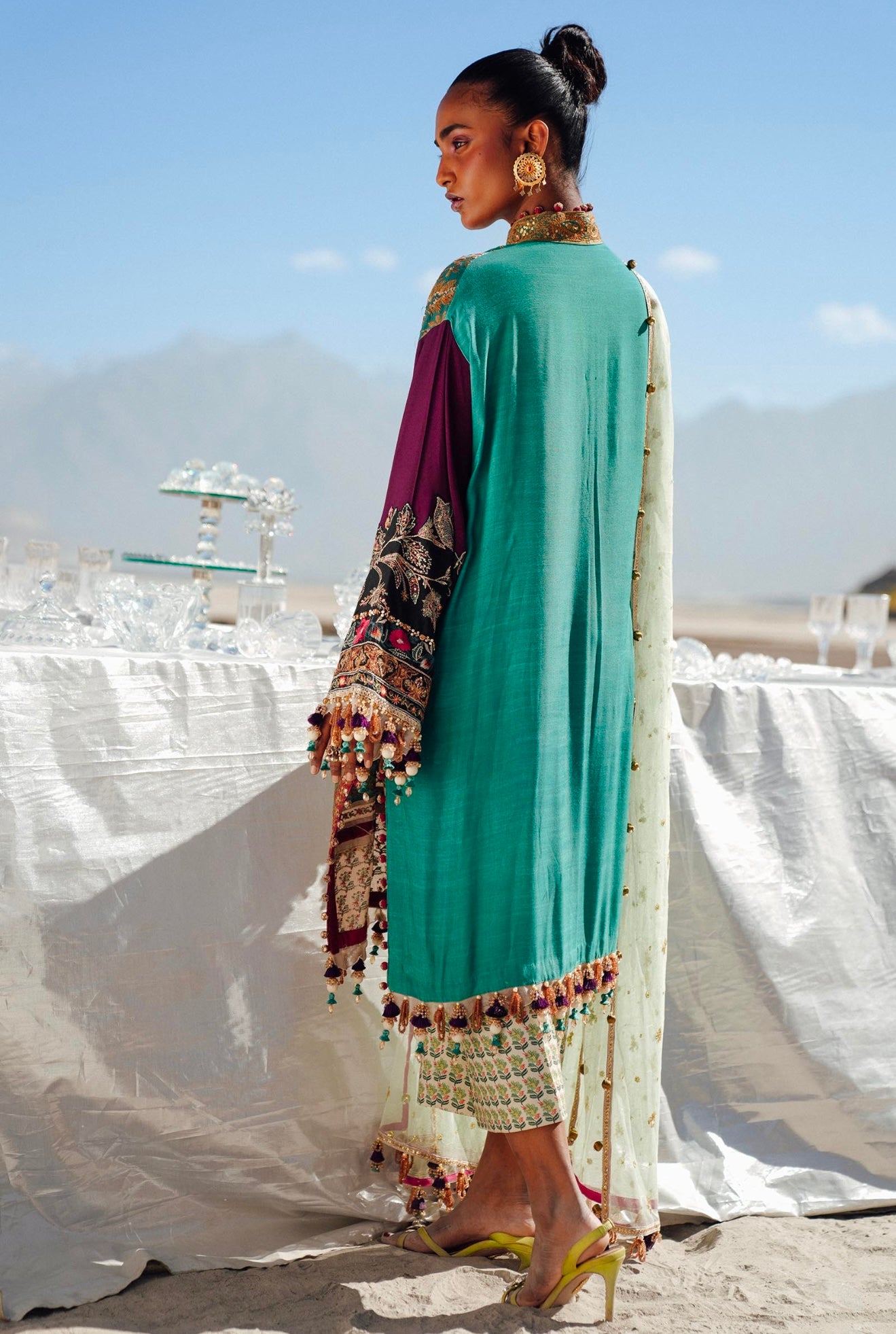 Winter Luxury-24’ S241-004A-3CP