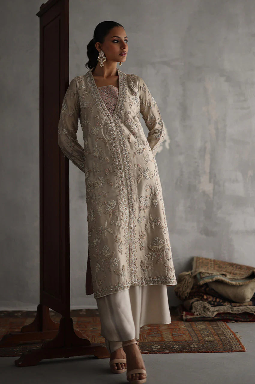 Zeenat Formals  - Sangtara
