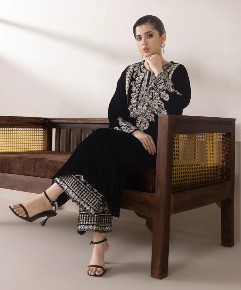 2 PIECE - EMBROIDERED VELVET SUIT