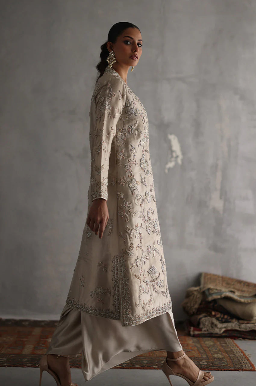 Zeenat Formals  - Sangtara