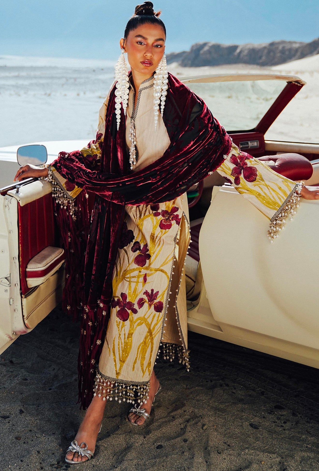 Winter Luxury-24’ S241-003B-3CP