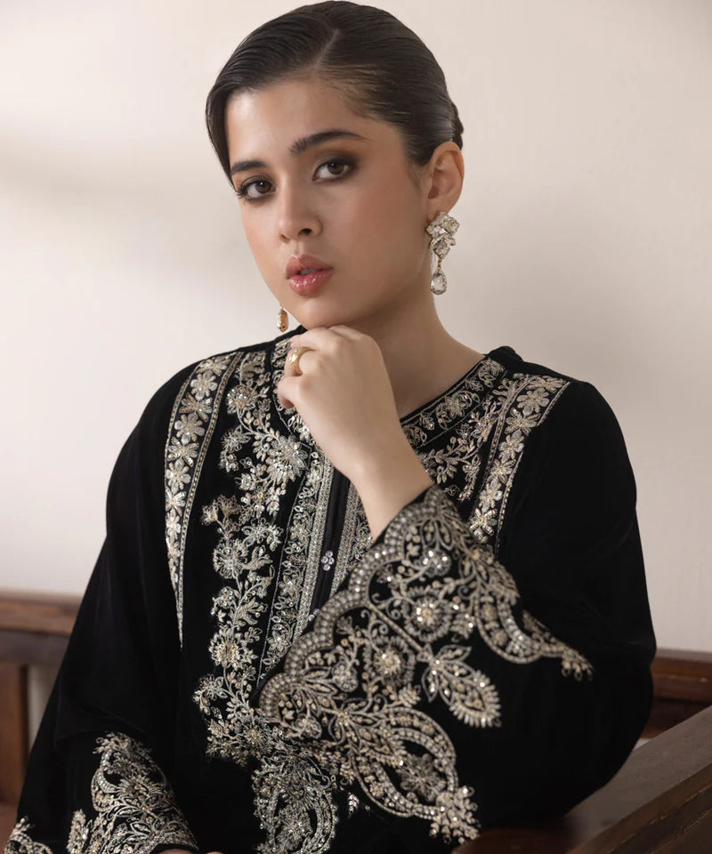 2 PIECE - EMBROIDERED VELVET SUIT