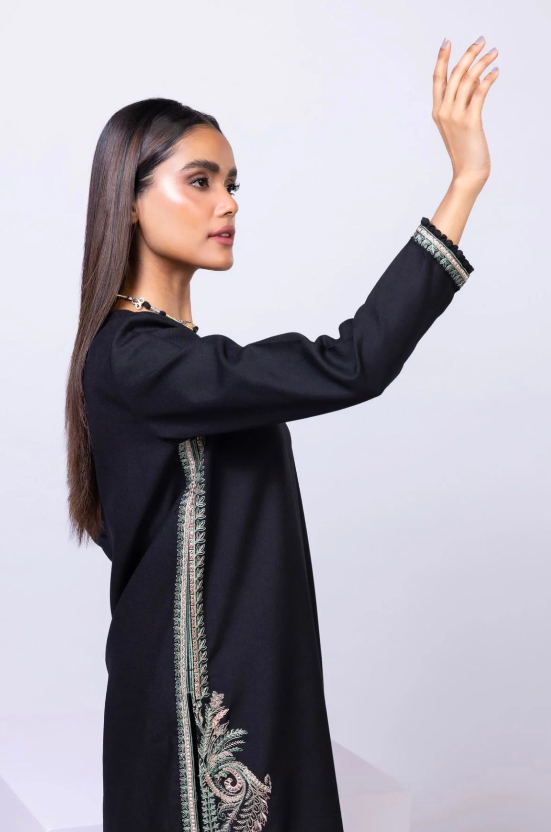 Embroidered | Poshak
Kurta