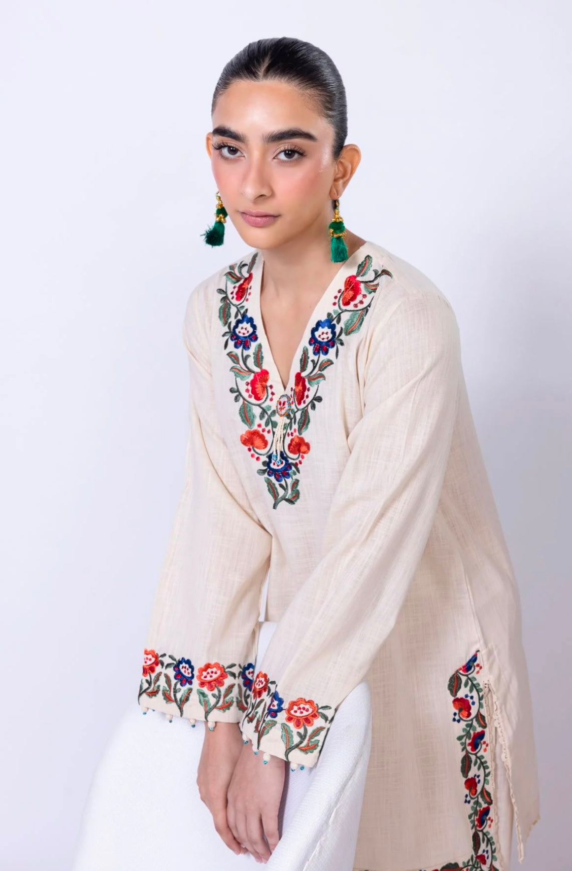 Embroidered | Crosshatch
Kurta