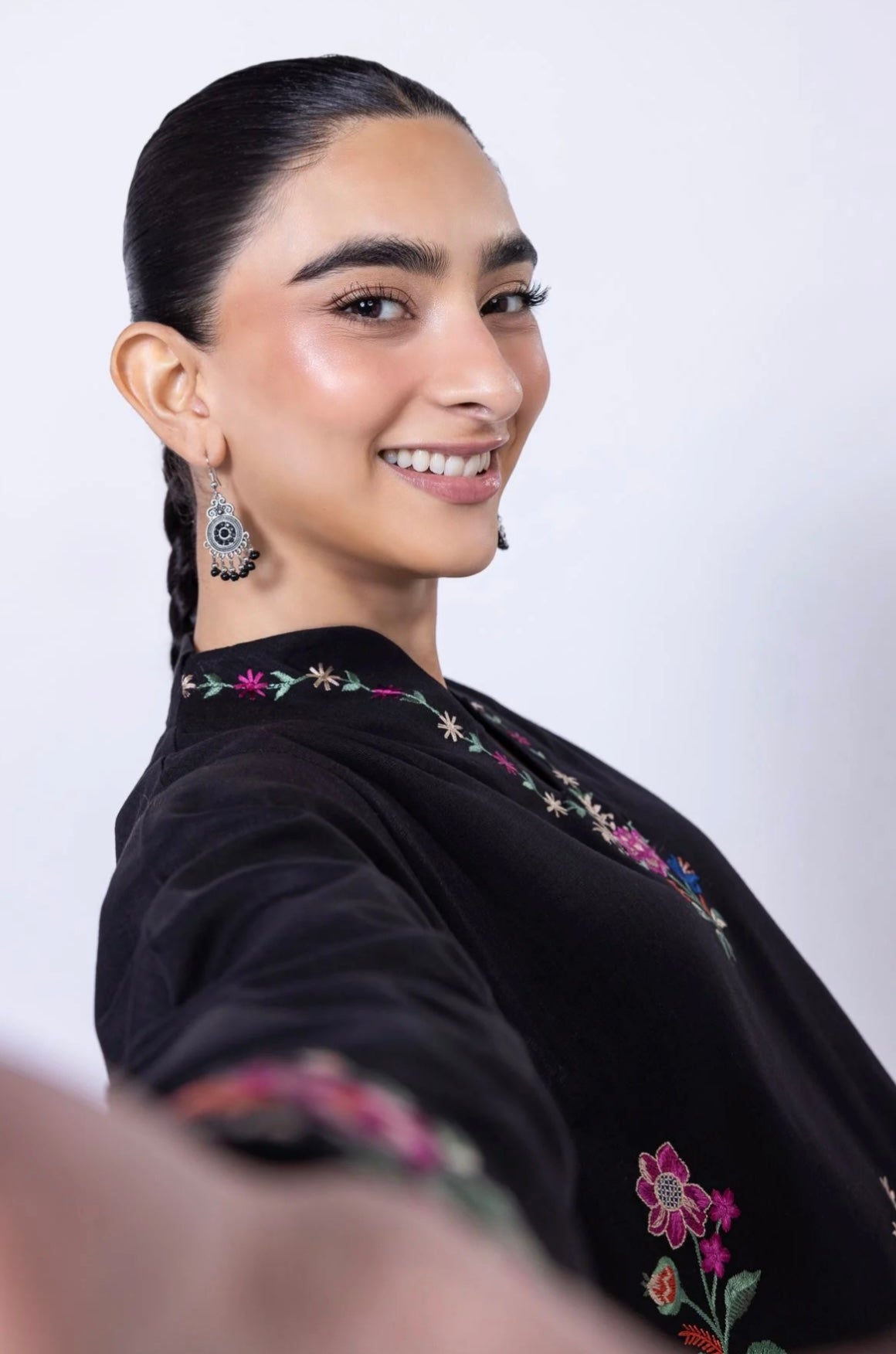 Embroidered | Crosshatch
Kurta