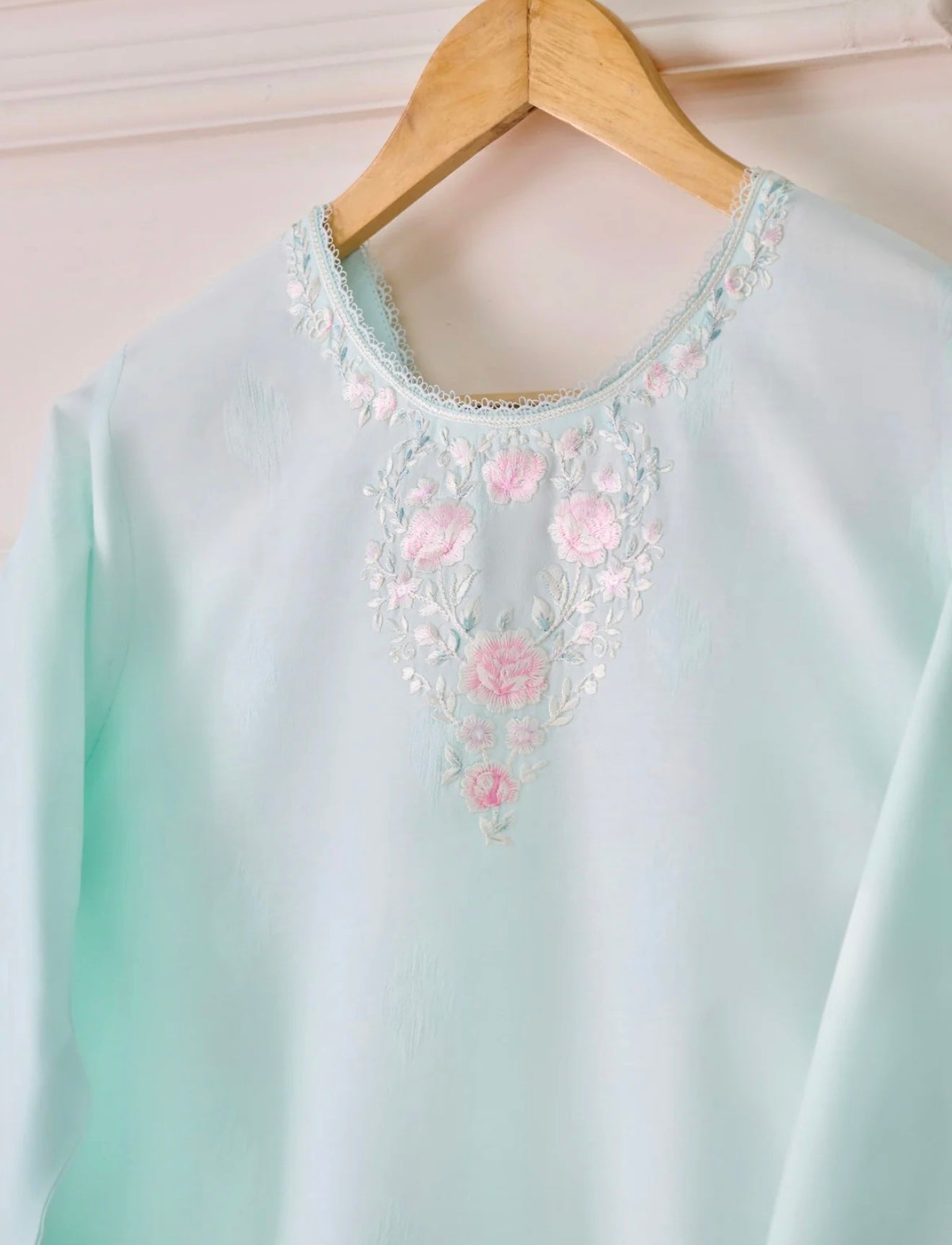 Embroidered Jacquard Shirt S110429