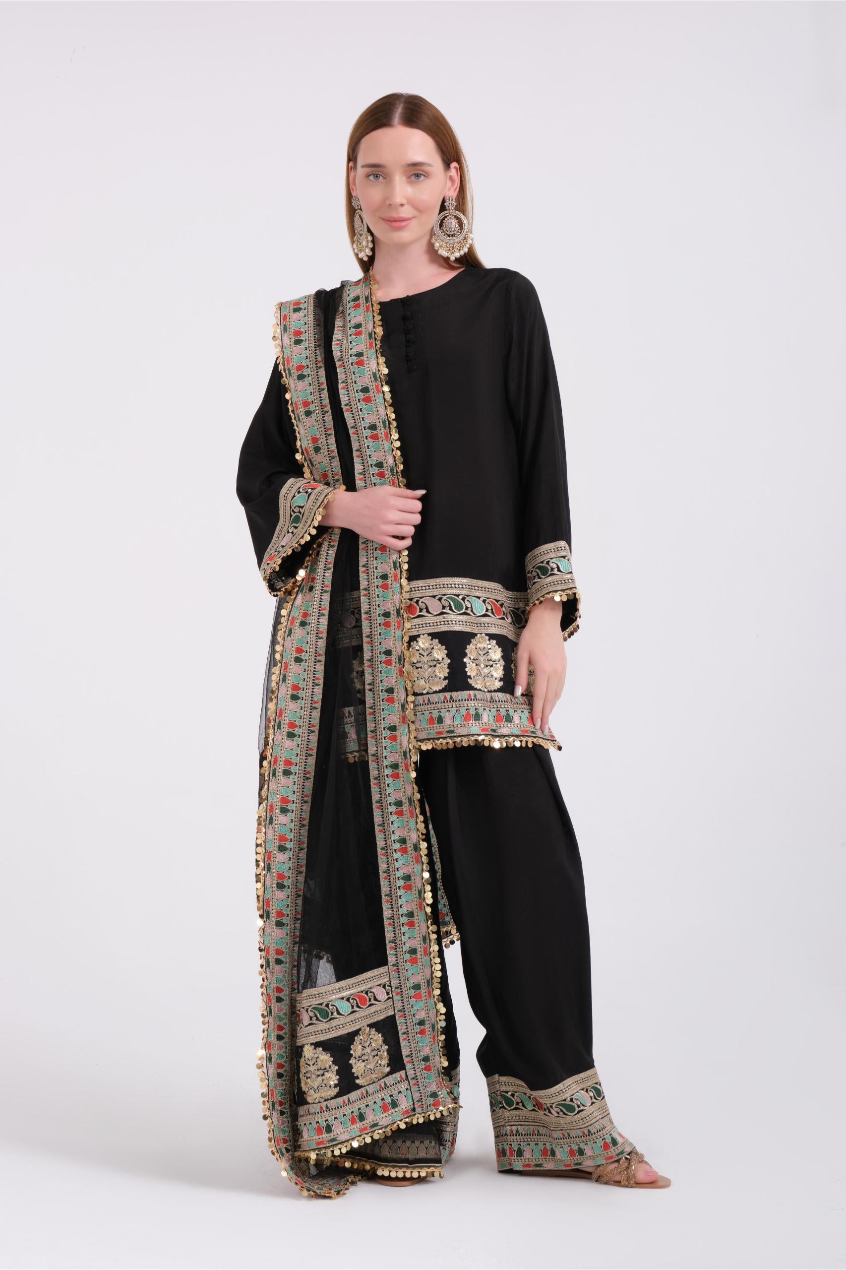 16570-BLACK