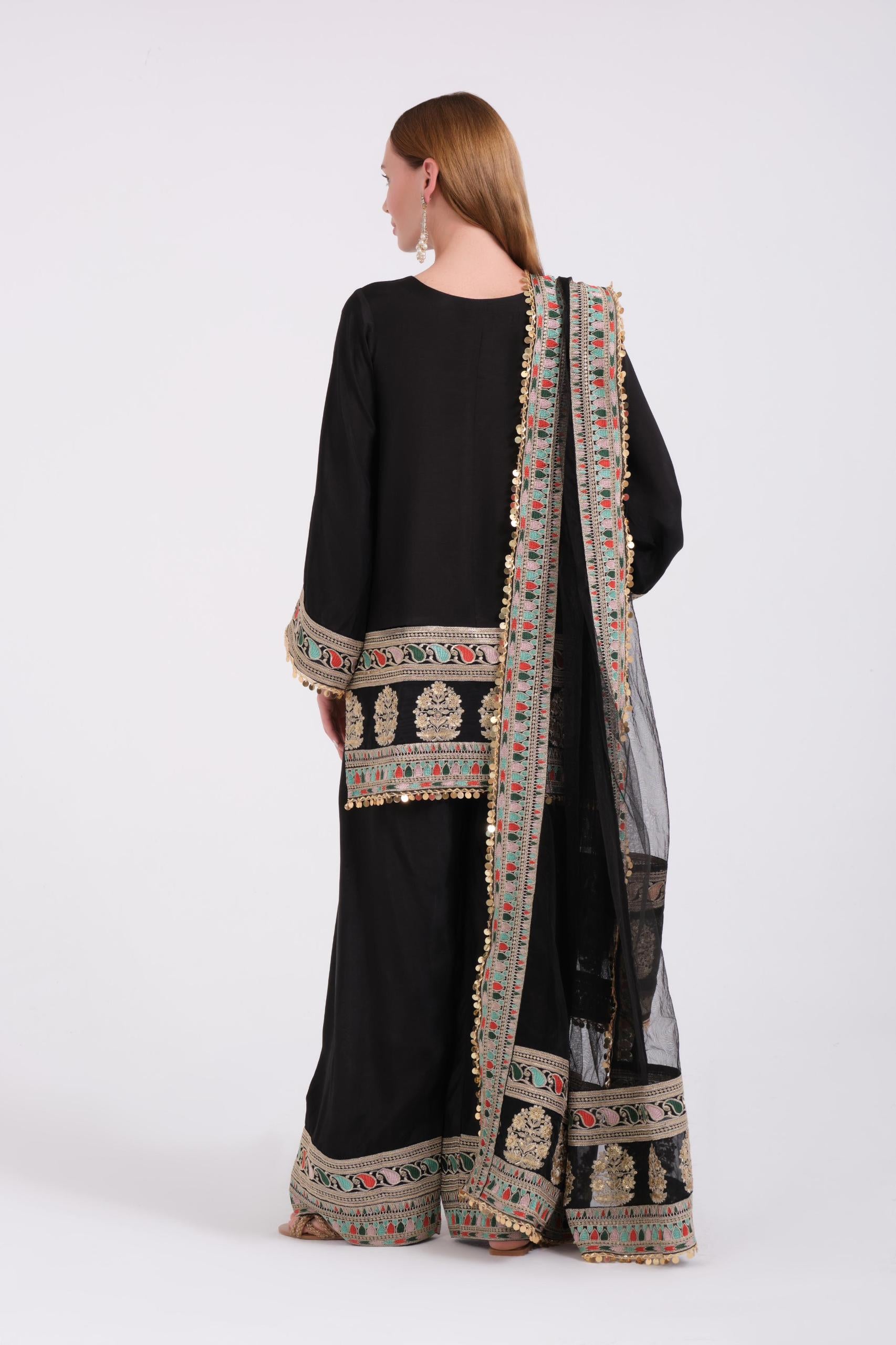 16570-BLACK